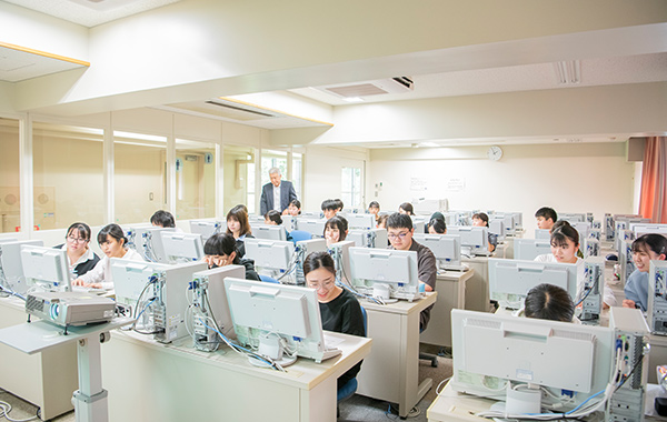 情報処理室